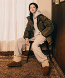 CLASSIC LOGO DOWN JACKET IN KHAKI image 3