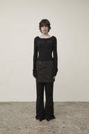 HENLY NECK SHIRRING TOP IN BLACK image 15