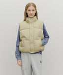 CLASSIC LOGO DOWN VEST IN BLACK image 15