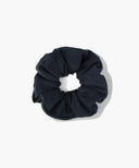 W BASIC COTTON SCRUNCHIE IN NAVY image 2