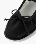 W BANDING RIBBON FLAT SHOES IN BLACK image 7