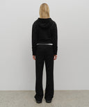 W EMBROIDERY CLASSIC LOGO SWEAT PANTS IN BLACK