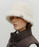 CLASSIC LOGO FUR BUCKET HAT IN IVORY image 5