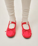 W BANDING RIBBON FLAT SHOES IN RED image 6