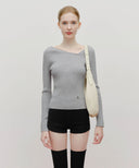 CLASSIC LOGO ROUND SHOULDER BAG IN LIGHT BEIGE image 8