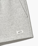 W BASIC SWEAT SHORTS IN LIGHT HEATHER GREY image 16