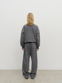 GARMENT DYED SWEATSHIRT IN CHARCOAL GREY