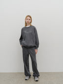 GARMENT DYED SWEATSHIRT IN CHARCOAL GREY