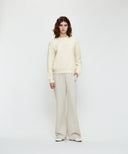 W CLASSIC LOGO SWEATSHIRT IN CREAM