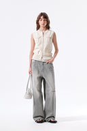POCKET WASHED KNIT VEST IN LIGHT BEIGE image 10