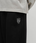 LOOSE FIT CREST SYMBOL SWEAT PANTS IN BLACK image 2