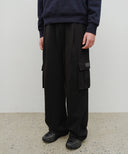 CLASSIC LOGO ONE TUCK CARGO SWEAT PANTS IN BLACK image 8