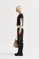 LAYERED POINT SLIM TOP IN BROWN image 16