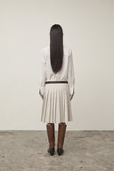 SIDE ZIPPER PLEATS MIDI SKIRT IN LIGHT BEIGE image 5