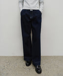 W LOW-WAIST TUCK WIDE DENIM PANTS IN LIGHT BLUE image 15