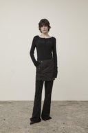 HENLY NECK SHIRRING TOP IN BLACK image 19