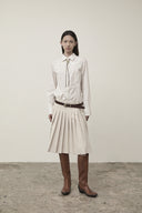 SIDE ZIPPER PLEATS MIDI SKIRT IN LIGHT BEIGE image 18
