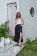 UNBALANCE TUCK SLEEVELESS TOP IN WHITE image 6