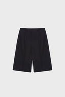 CARGO DETAIL BERMUDA PANTS IN BLACK image 16
