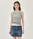 W RIBBON CLASSIC LOGO SLEEVELESS IN HEATHER GREY image 11