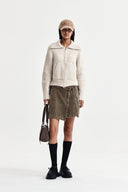 BOUCLE KNIT ZIP UP CARDIGAN IN LIGHT BEIGE image 18