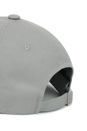 SCENERY EMBROIDERED CAP IN LIGHT GRAY