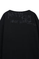RAW HEM FINISHED BOAT NECK TOP IN BLACK