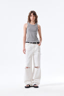 DISTRESSED SLEEVELESS LOGO TOP IN LIGHT GRAY