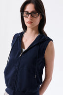 BACK LOGO JERSEY HOOD VEST IN NAVY