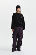 BACK LOGO RAW CUT BOAT NECK TOP IN BLACK