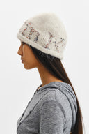 MIXED YARN LOGO BEANIE IN LIGHT BEIGE