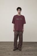 VINTAGE LOGO GRAPHIC TOP IN BURGUNDY image 10