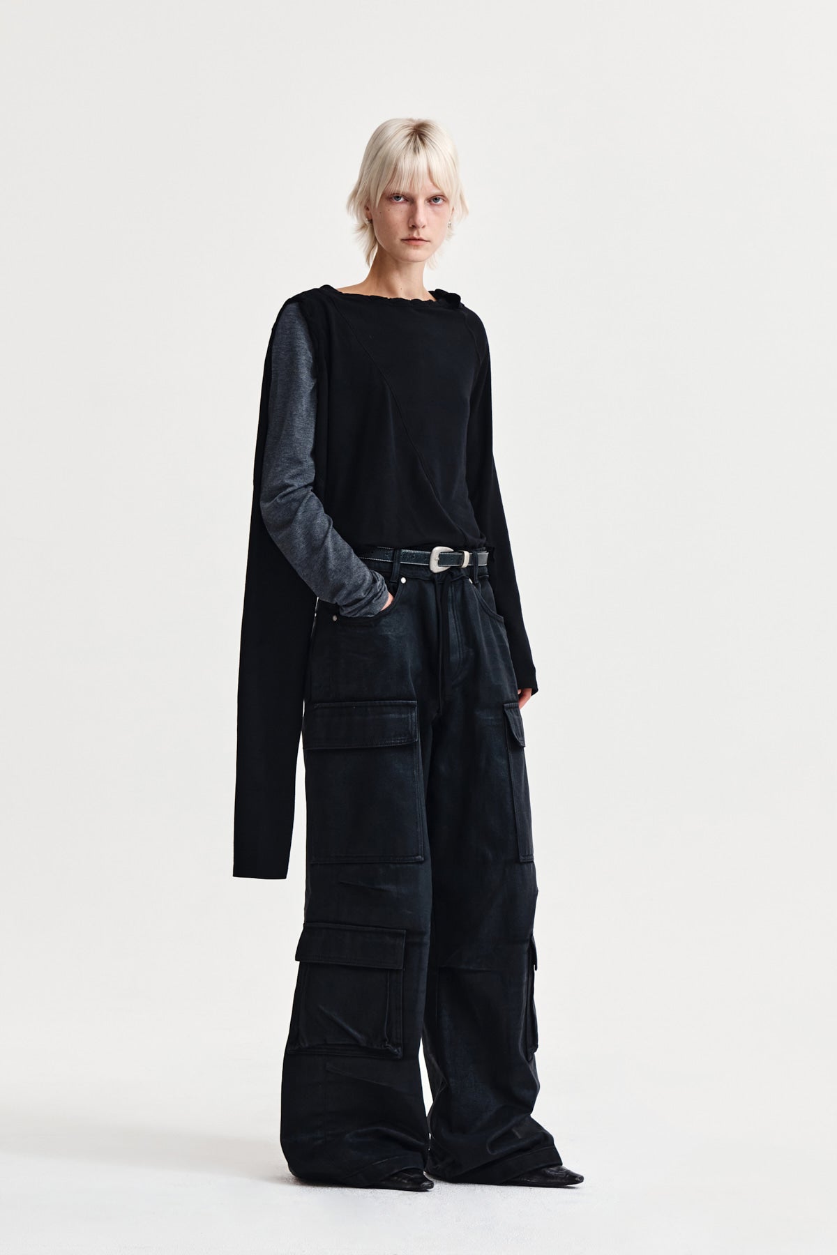 トップス MATIN KIM WEAVING LONG SLEEVE TOP IN WEAVING LONG SLEEVE TOP IN BLACK – MATIN KIM