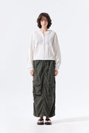 PATCH POCKET SHIRRING NYLON SKIRT IN KHAKI image 17