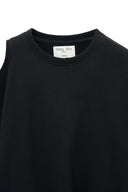 SHOULDER HOLE SWEATSHIRT IN BLACK image 13