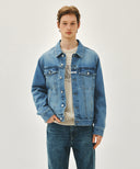 DENIM TRUCKER JACKET IN LIGHT BLUE image 13