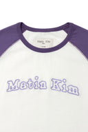 FLOWER STITCH RAGLAN LOGO TOP IN PURPLE image 3