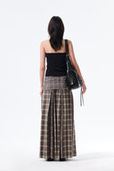 LABEL DETAIL HALTER TANK TOP IN BLACK image 17